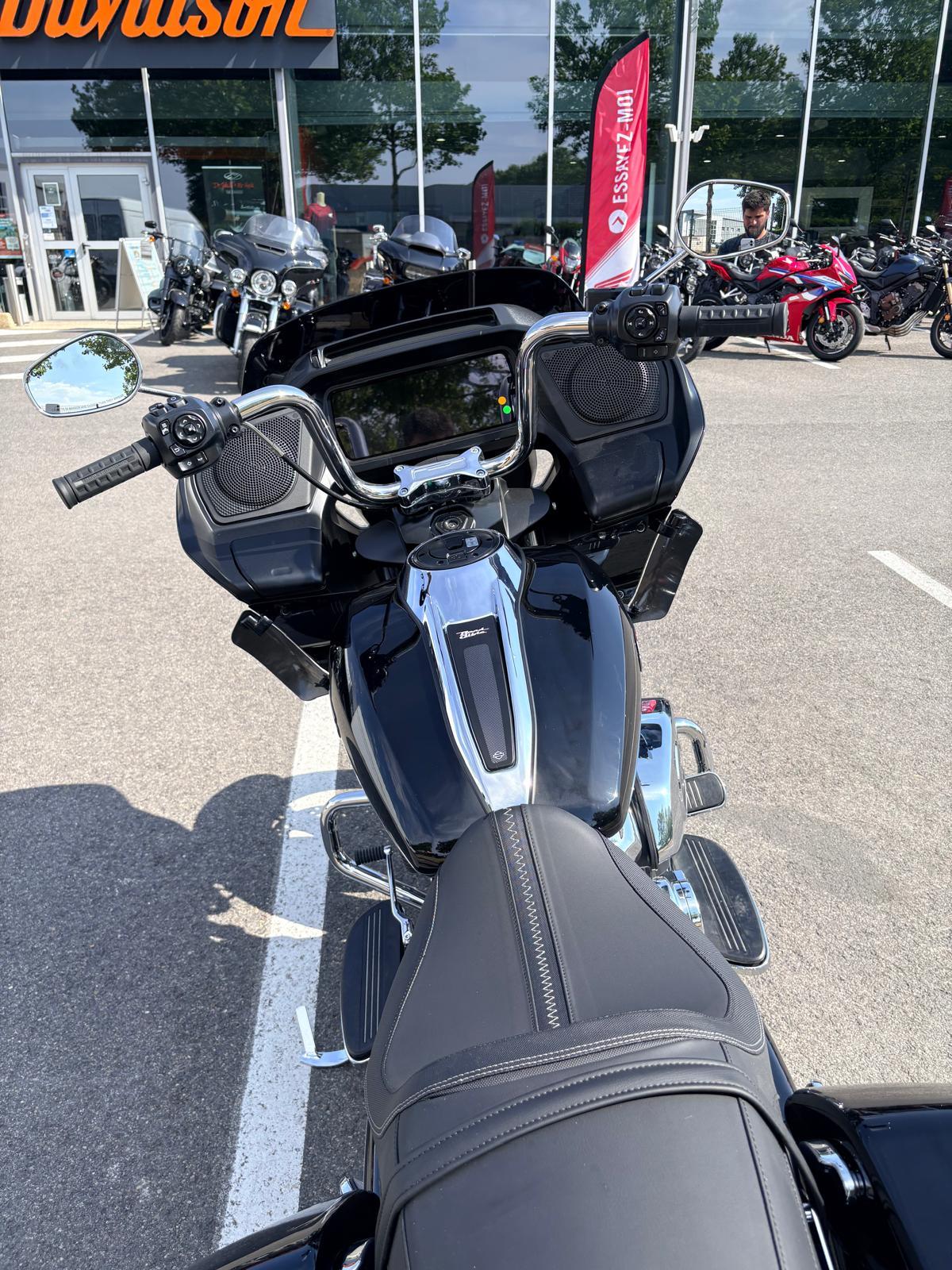 2025 HARLEY-DAVIDSON ROAD GLIDE