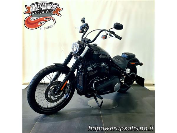 HARLEY-DAVIDSON STREET BOB 