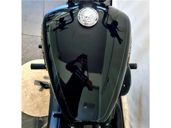 HARLEY-DAVIDSON STREET BOB 
