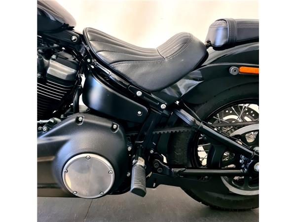 HARLEY-DAVIDSON STREET BOB 