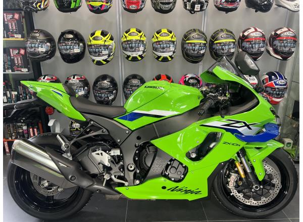 2026 KAWASAKI NINJA ZX10R IN LIME GREEN