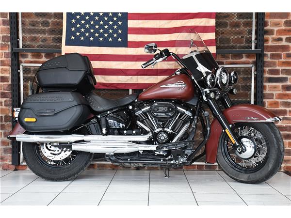 2018 HARLEY-DAVIDSON SOFTAIL FLHCS HERITAGE CLASSIC 114