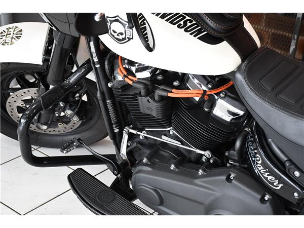 2019 HARLEY-DAVIDSON SOFTAIL FXFB FAT BOB