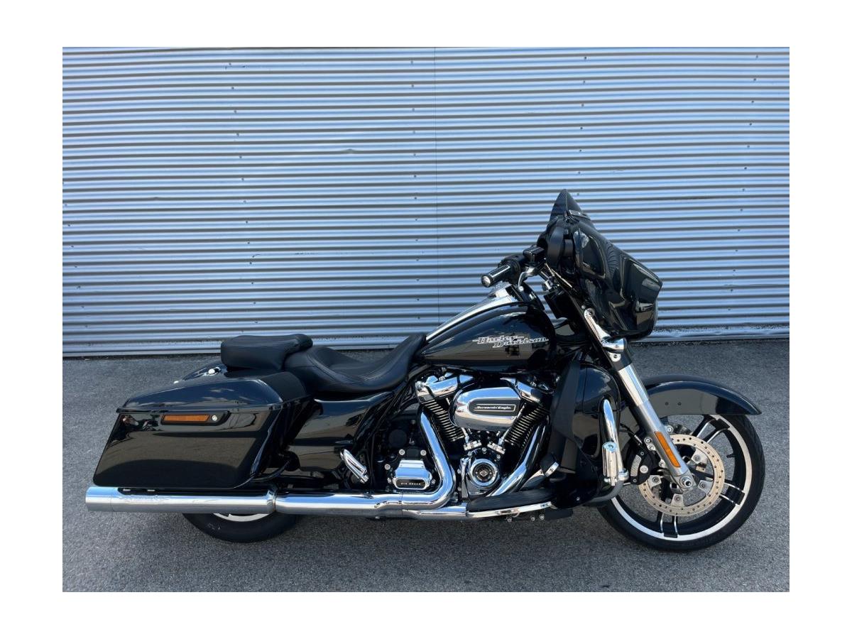 2017 Harley-Davidson Touring Street Glide Special FLHXS
