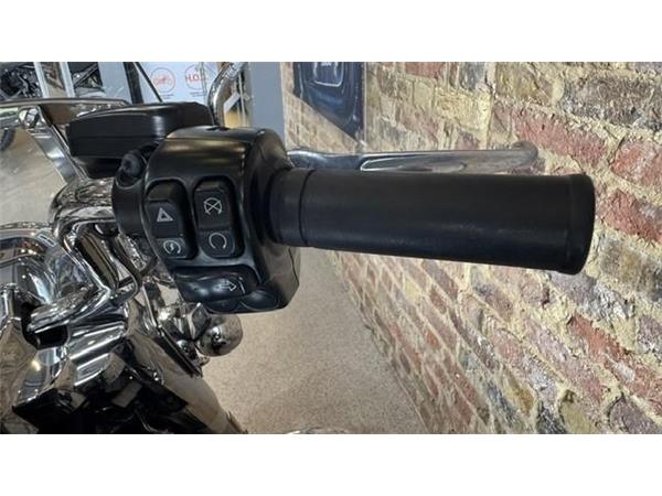 2018 Harley-Davidson Touring