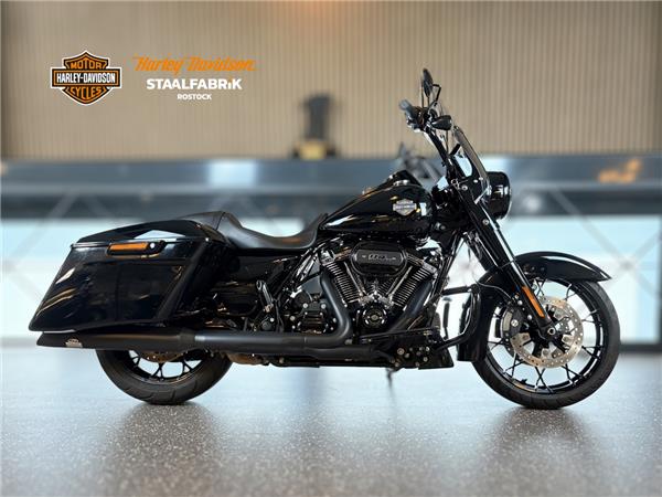 ROAD KING SPECIAL PERFORMANCE BIKE