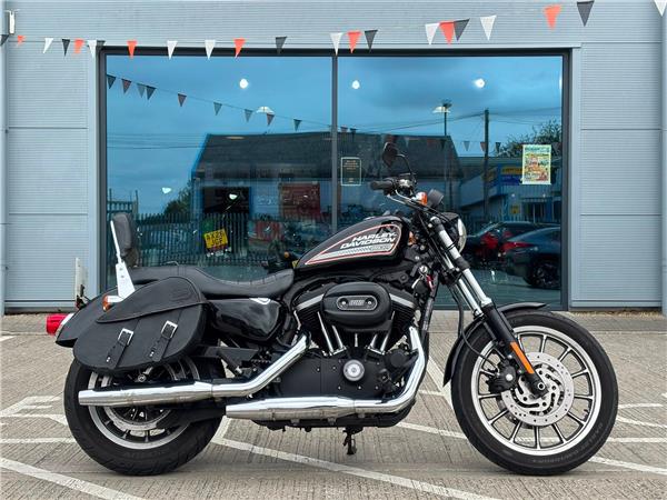 2012 HARLEY-DAVIDSON SPORTSTER XL883R ROADSTER