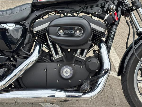2012 HARLEY-DAVIDSON SPORTSTER XL883R ROADSTER