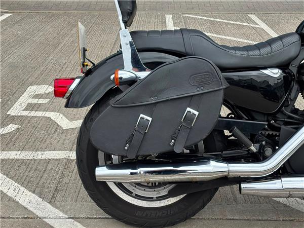 2012 HARLEY-DAVIDSON SPORTSTER XL883R ROADSTER