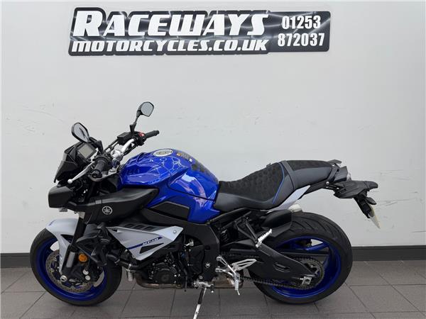 2021 YAMAHA MT-10