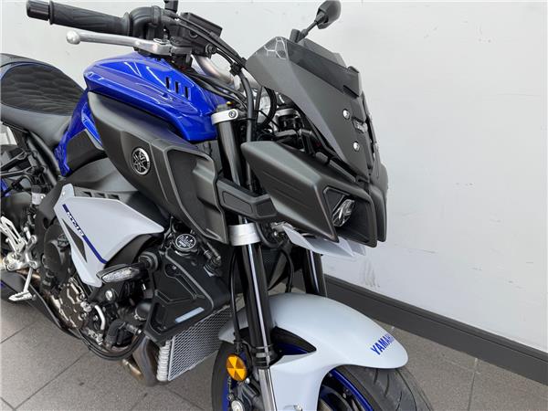 2021 YAMAHA MT-10