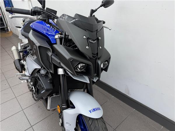 2021 YAMAHA MT-10