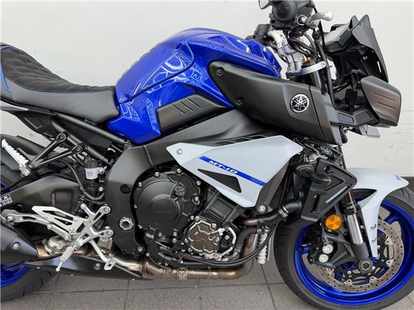 2021 YAMAHA MT-10