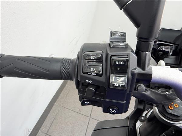 2021 YAMAHA MT-10