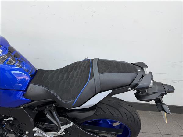 2021 YAMAHA MT-10