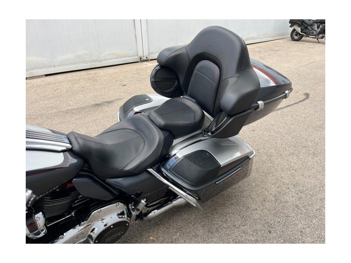 2019 Harley-Davidson CVO Road Glide FLTRXSE