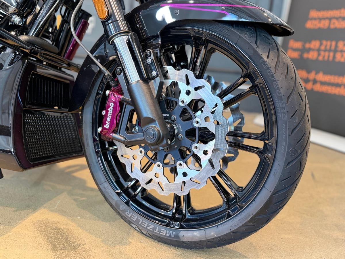 FLHXSE CVO Street Glide 121 