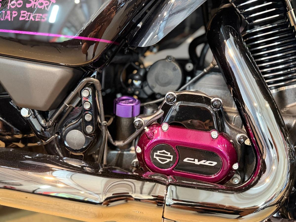 FLHXSE CVO Street Glide 121 