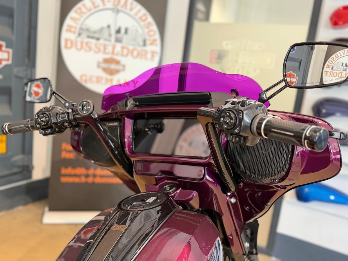 FLHXSE CVO Street Glide 121 