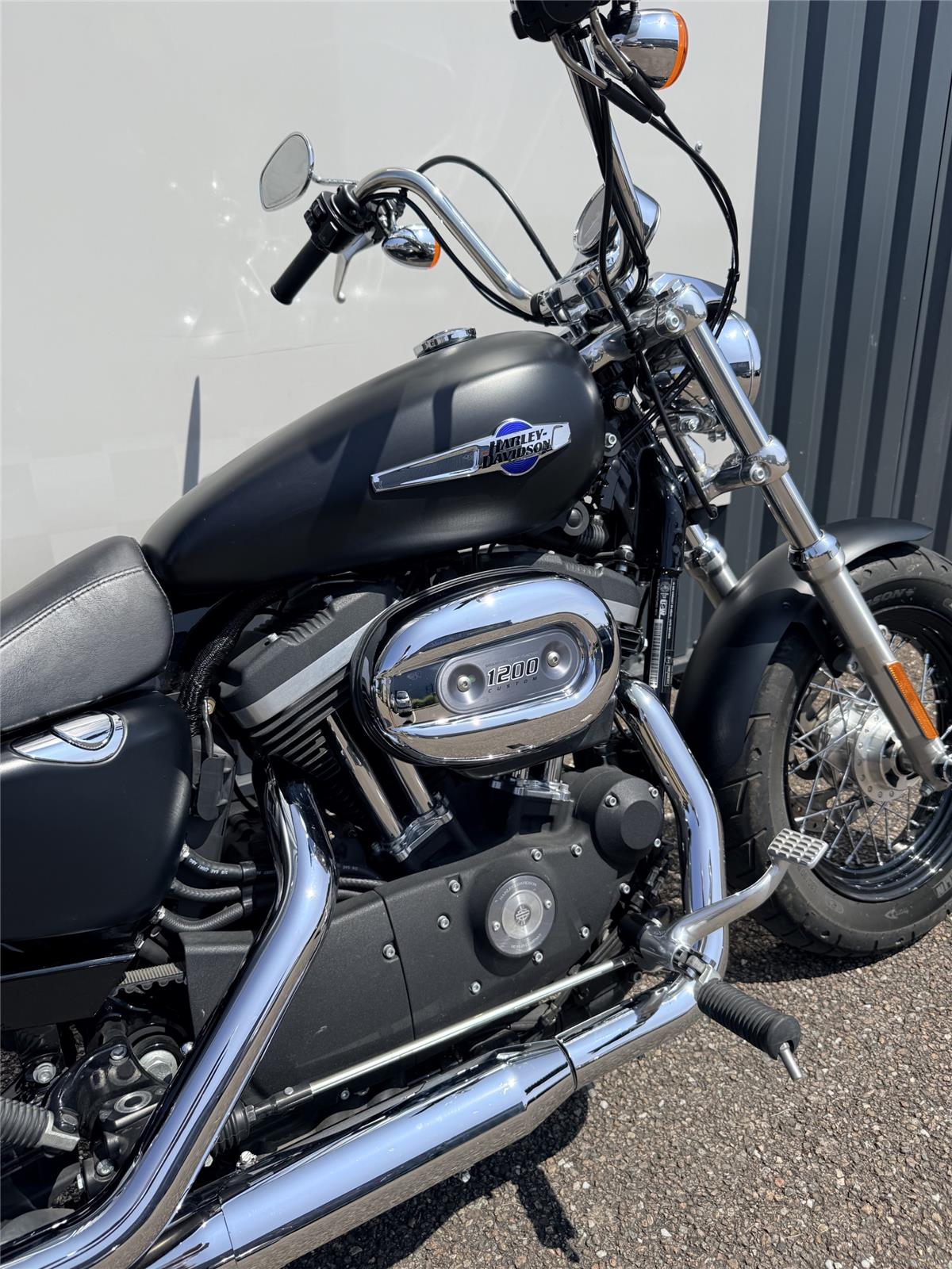 2014 HARLEY-DAVIDSON CUSTOM