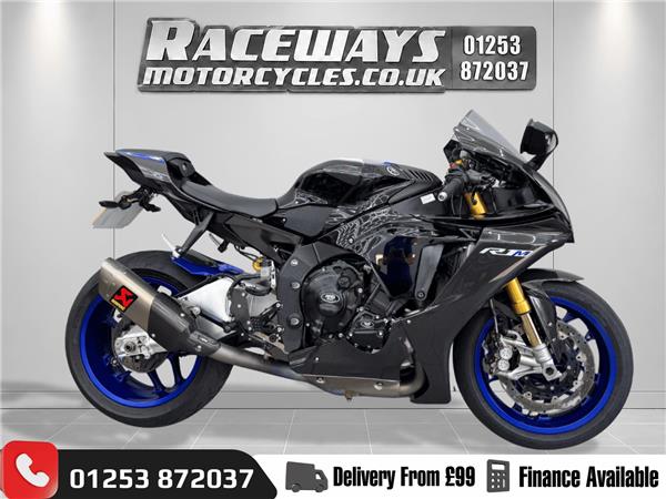 2022 YAMAHA YZF-R1M