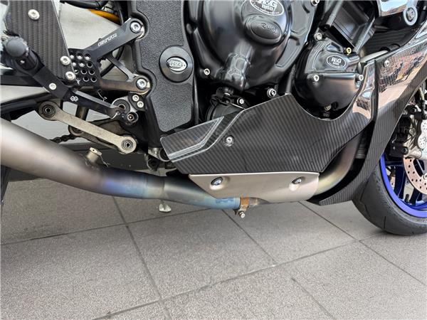 2022 YAMAHA YZF-R1M