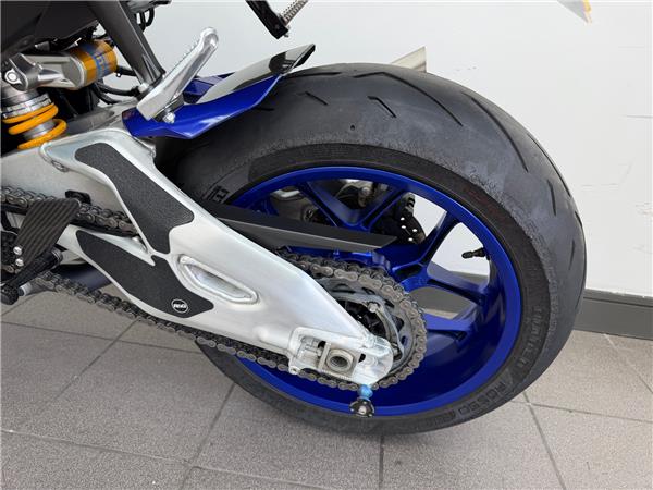 2022 YAMAHA YZF-R1M
