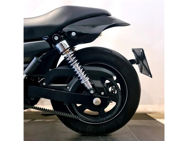 HARLEY-DAVIDSON STREET 750 