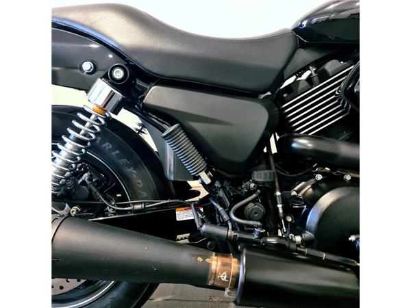 HARLEY-DAVIDSON STREET 750 