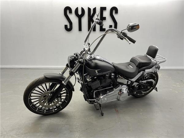 2023 Harley-Davidson Breakout