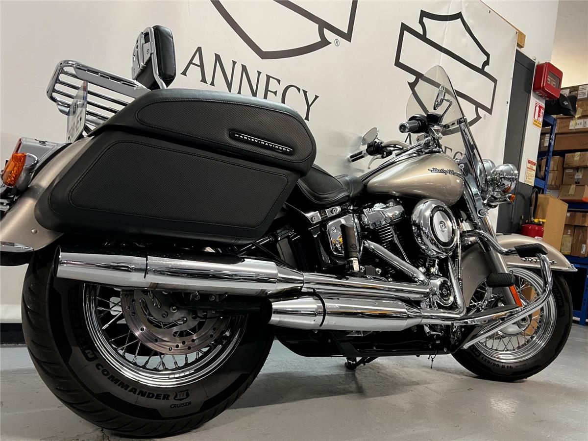 2018 HARLEY-DAVIDSON DELUXE