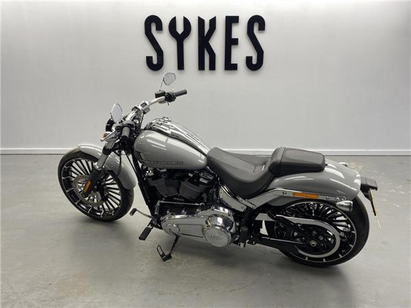 2024 Harley-Davidson Breakout 117
