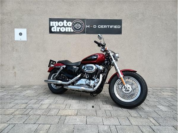 2012 Harley-Davidson Sportster XL 1200C Custom