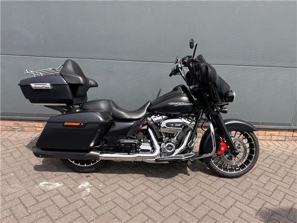 2017 HARLEY-DAVIDSON TOURING FLHX STREET GLIDE