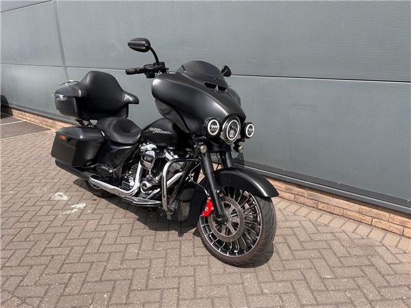 2017 HARLEY-DAVIDSON TOURING FLHX STREET GLIDE