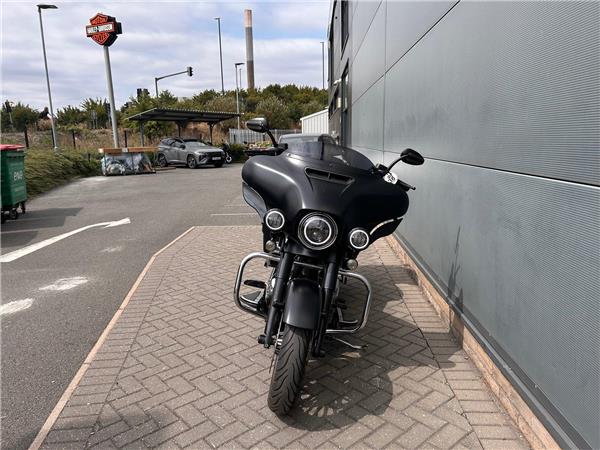 2017 HARLEY-DAVIDSON TOURING FLHX STREET GLIDE