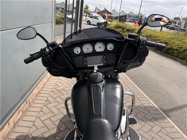 2017 HARLEY-DAVIDSON TOURING FLHX STREET GLIDE