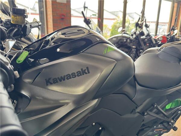 2026 KAWASAKI Z1100