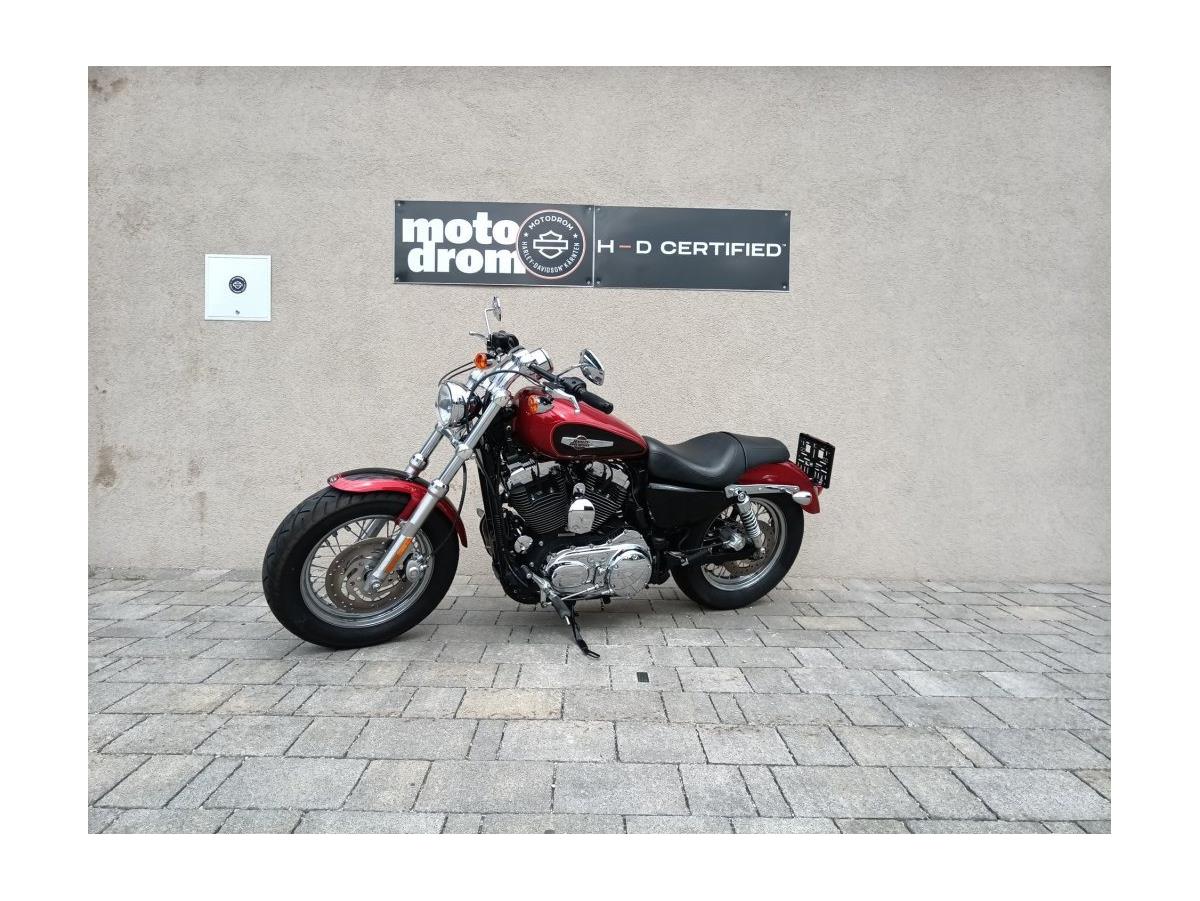 2012 Harley-Davidson Sportster XL 1200C Custom