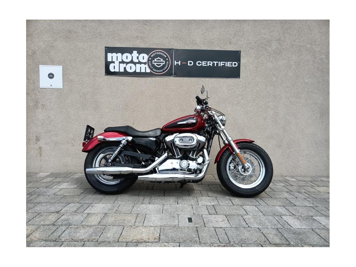 2012 Harley-Davidson Sportster XL 1200C Custom