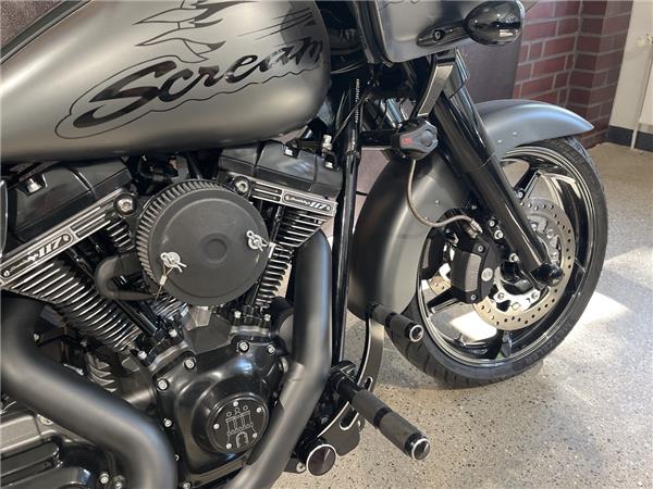 FLTRUSE CVO ROAD GLIDE ULTRA Jekill & Hyde uvm