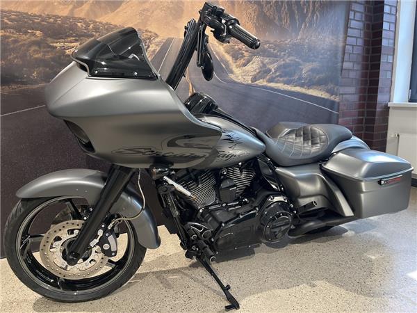 FLTRUSE CVO ROAD GLIDE ULTRA Jekill & Hyde uvm