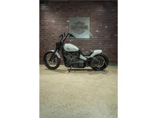 FXBBS Softail Street Bob UMBAU
