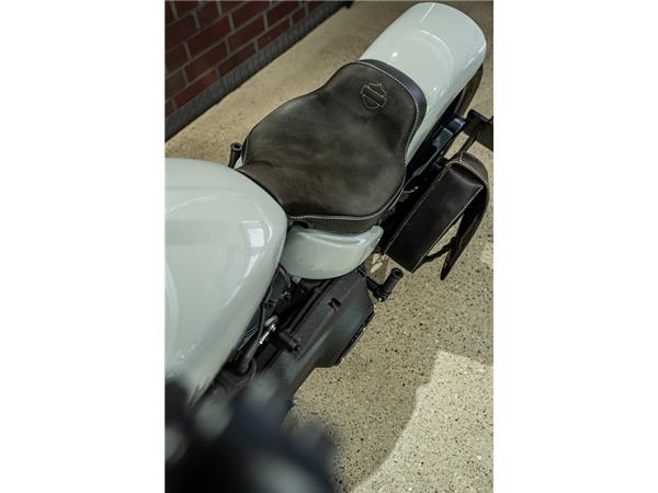 FXBBS Softail Street Bob UMBAU