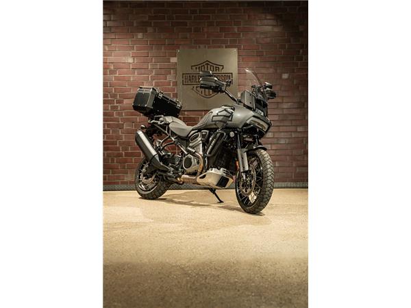 RA1250S Pan America Special 