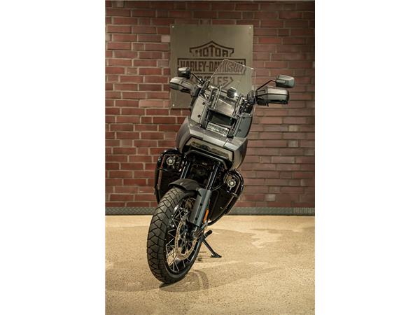 RA1250S Pan America Special 