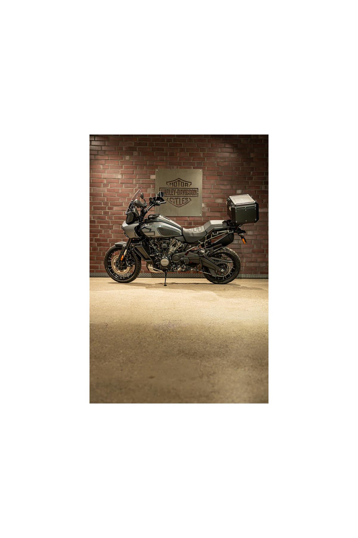 RA1250S Pan America Special 