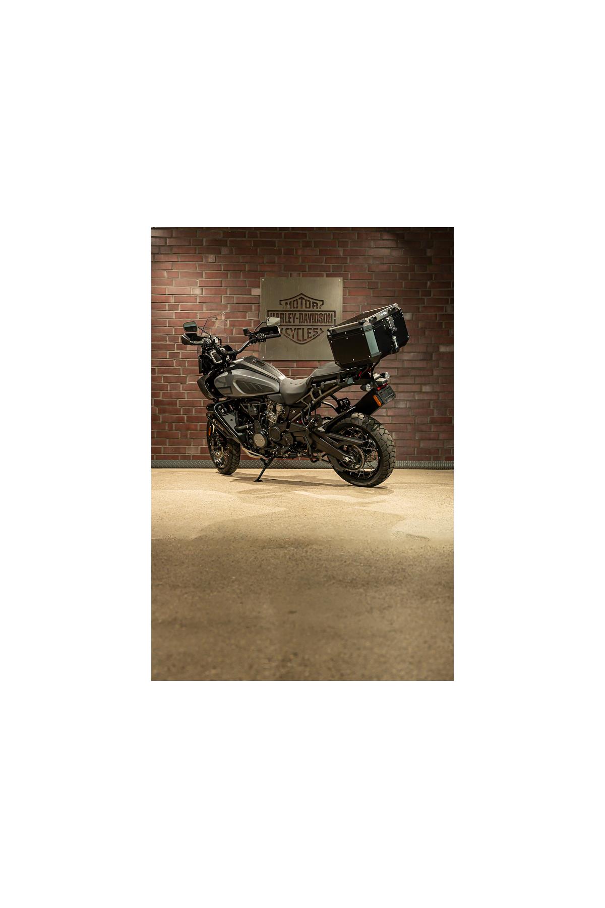 RA1250S Pan America Special 