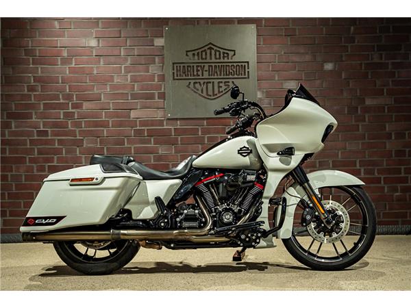 FLTRXSE CVO ROAD GLIDE KLAPPENAUSPUFF