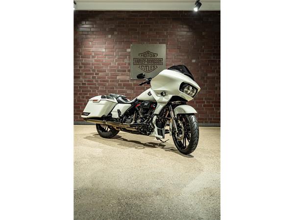 FLTRXSE CVO ROAD GLIDE KLAPPENAUSPUFF